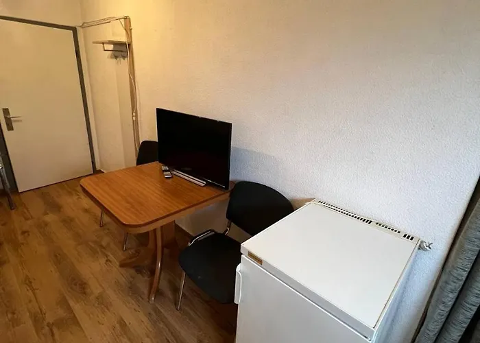 Messe Und Monteurzimmer Sehnde