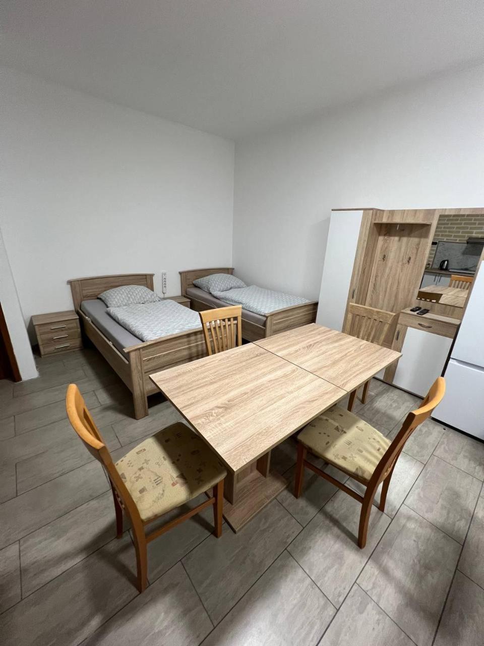 Séjour chez l'habitant Messe Und Monteurzimmer